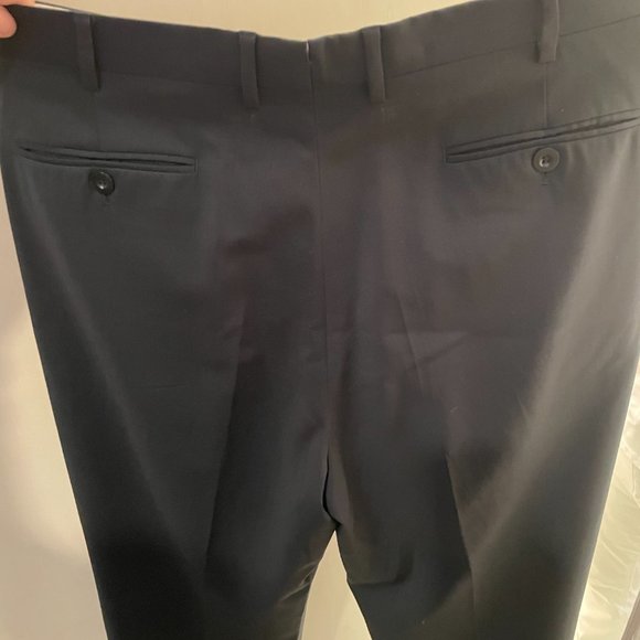 DRESS PANTS FOR MEN, ITALIAN BRAND, LIKE NEW - Picture 4 of 5